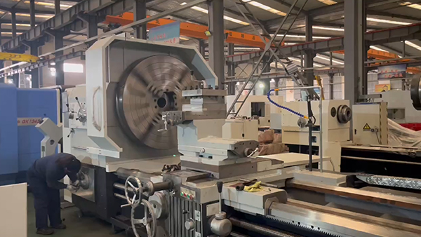 Torno Convencional Confi&aacute;vel Horizontal Dur&aacute;vel para Servi&ccedil;o Pesado